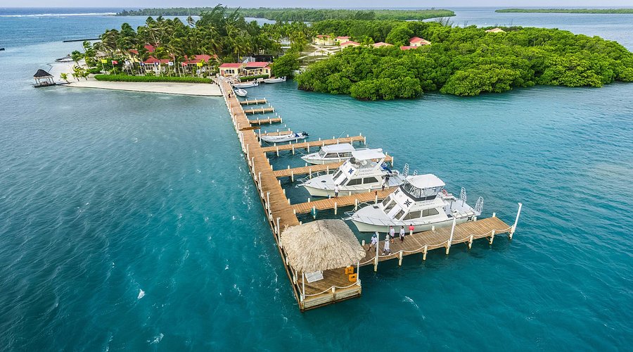 Private luxury yacht in Belize