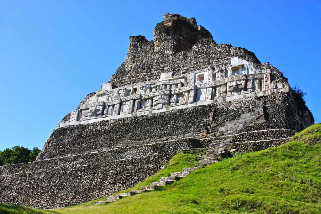 Xunantunich ruins